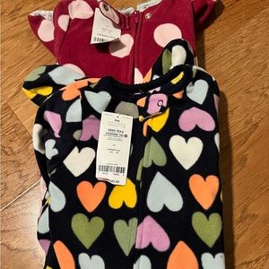 Lot of 2 NWT Carters fleece footsie pajamas Sz. 6 months & 12 months 💗🦉